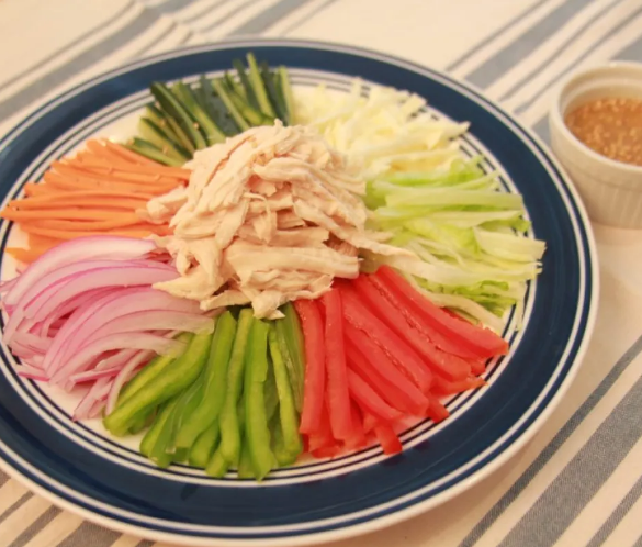 Chicken -and-vegetable salad