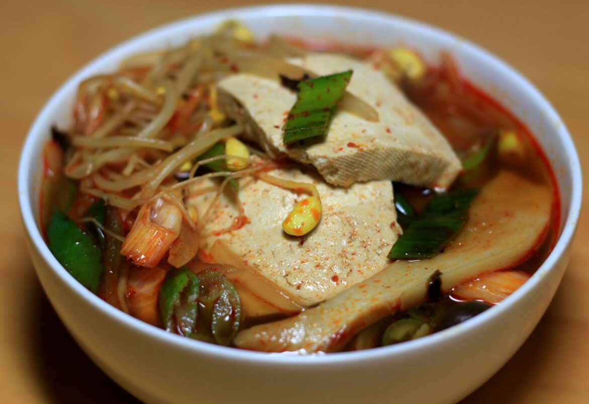 Vegan Dubu-Beoseot Jeongol